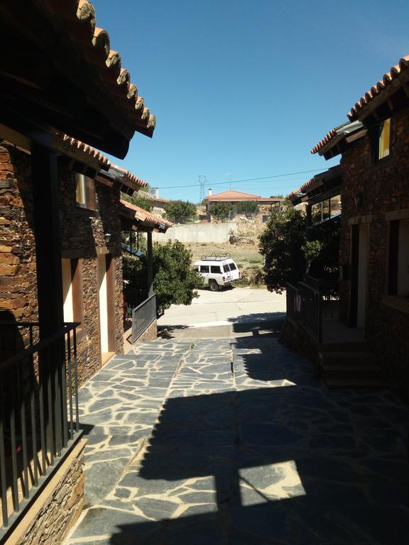 Gasthaus El Egio Cervera de Buitrago Exterior foto